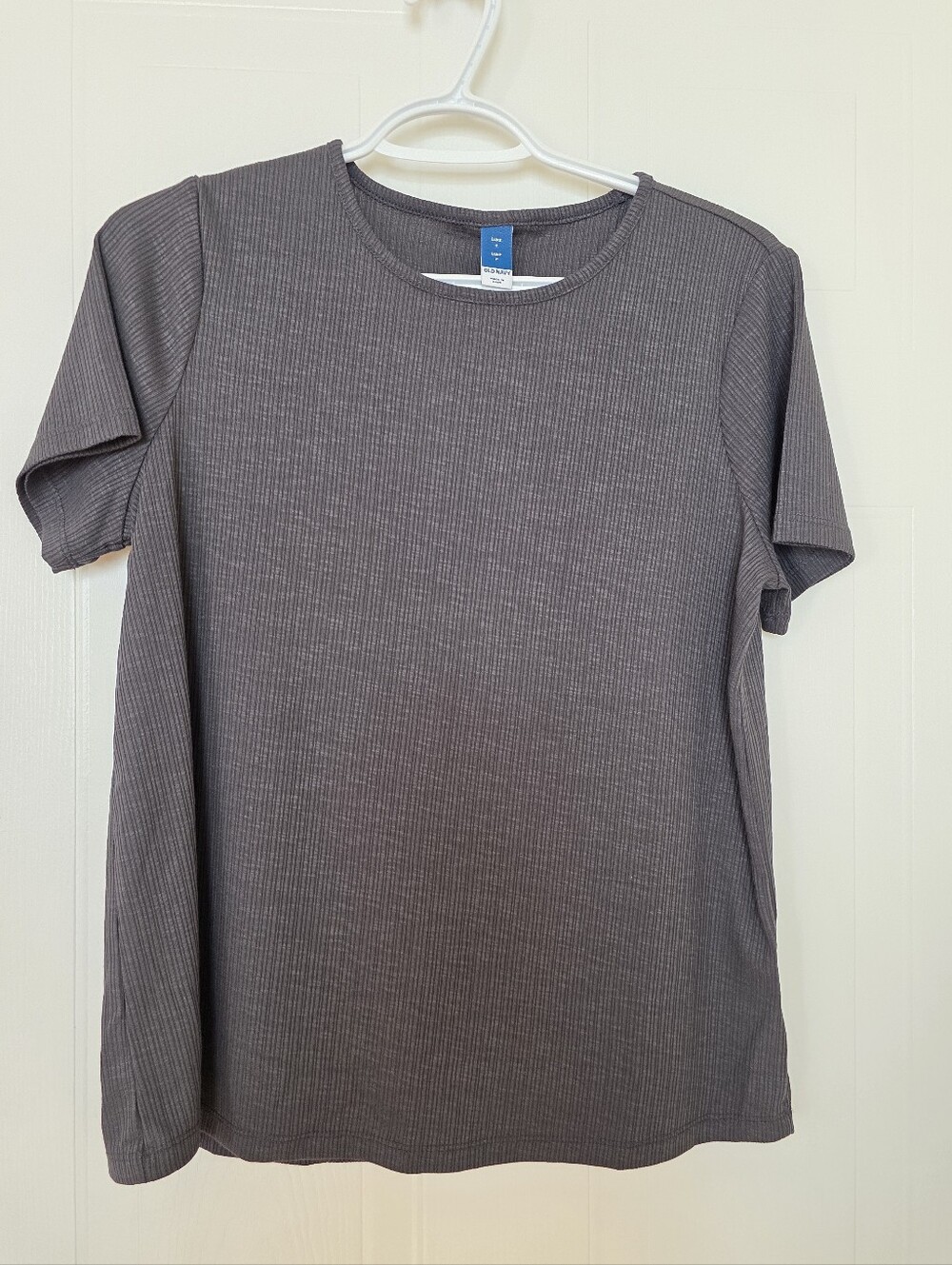 Old Navy Short Sleeve Crew Neck Luxe Tee Shirt, Charcoal Gray, Small